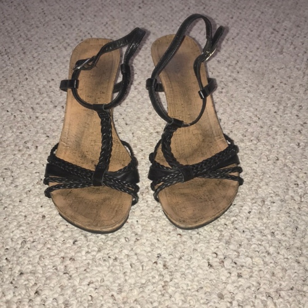 Kenneth Cole wedges